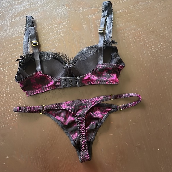 Agent Provocateur Purple Black Silk Eyelash Lace Bra Thong Set 32C M - Picture 3 of 8